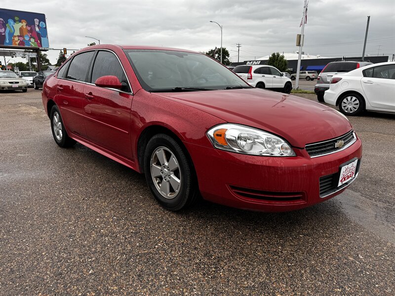 2009 Chevrolet Impala LT - Photo 4 - Lexington, NE 68850