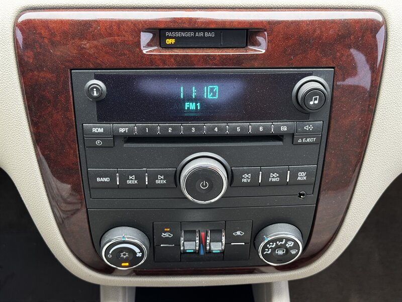 2009 Chevrolet Impala LT - Photo 17 - Lexington, NE 68850