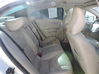 2012 Volvo S60 T5   - Photo 11 - Kearney, NE 68847