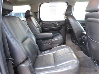 2007 GMC Yukon Denali   - Photo 14 - Kearney, NE 68847