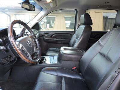 2007 GMC Yukon Denali   - Photo 10 - Kearney, NE 68847