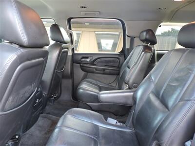 2007 GMC Yukon Denali   - Photo 11 - Kearney, NE 68847