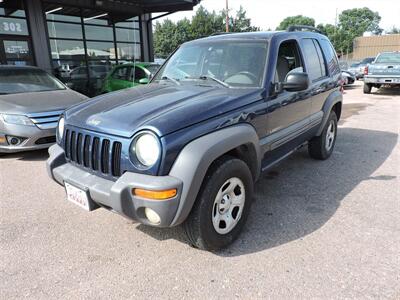 2004 Jeep Liberty Sport   - Photo 2 - North Platte, NE 69101