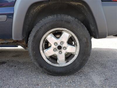 2004 Jeep Liberty Sport   - Photo 8 - North Platte, NE 69101