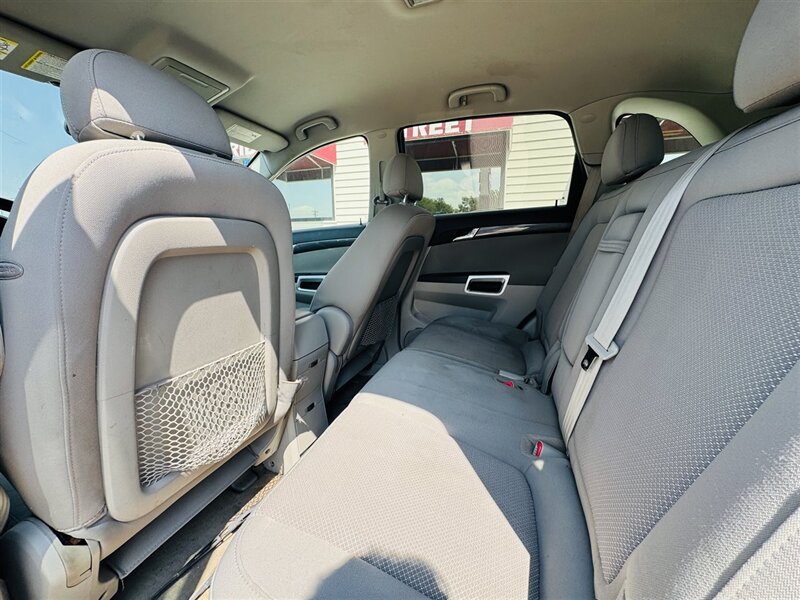 2009 Saturn Vue XR - Photo 8 - Lexington, NE 68850