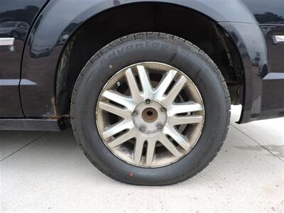 2010 Chrysler Town & Country Limited   - Photo 8 - Lexington, NE 68850
