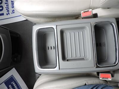 2010 Chrysler Town & Country Limited   - Photo 20 - Lexington, NE 68850