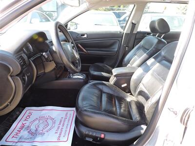 2003 Volkswagen Passat GLX   - Photo 9 - North Platte, NE 69101