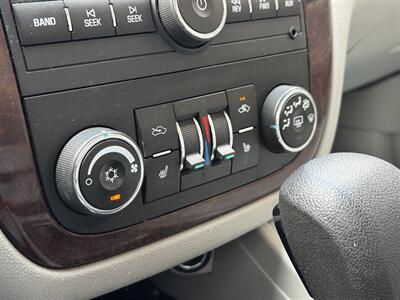 2010 Chevrolet Impala LTZ - Photo 14 - Lexington, NE 68850