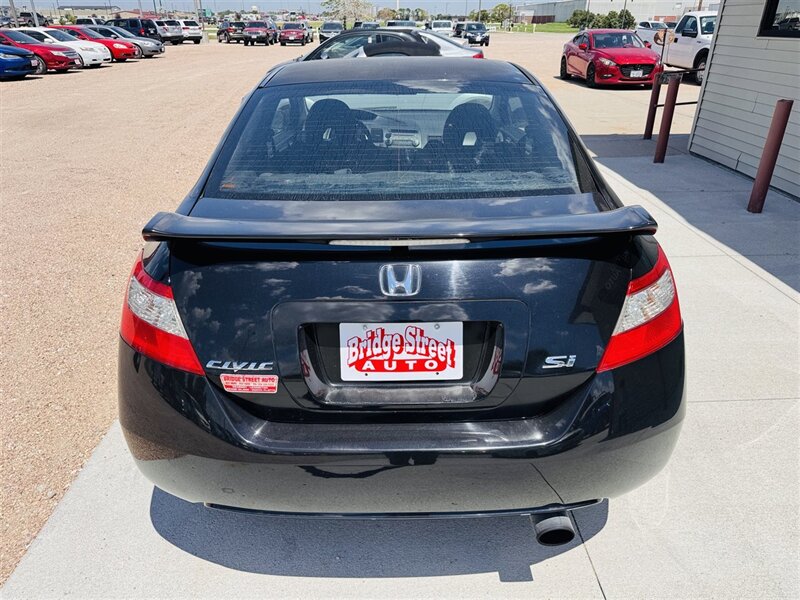 2011 Honda Civic Si - Photo 7 - Lexington, NE 68850