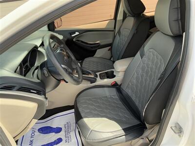 2014 Ford Focus SE   - Photo 7 - Lexington, NE 68850
