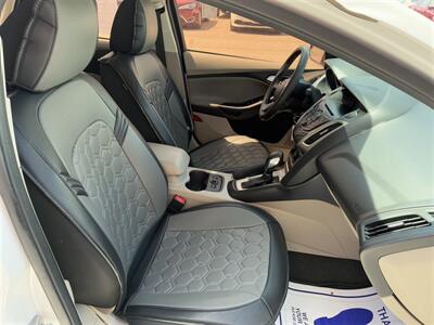 2014 Ford Focus SE   - Photo 11 - Lexington, NE 68850