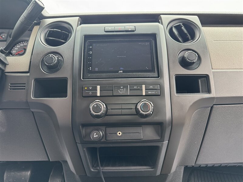 2010 Ford F-150 STX - Photo 14 - Grand Island, NE 68801