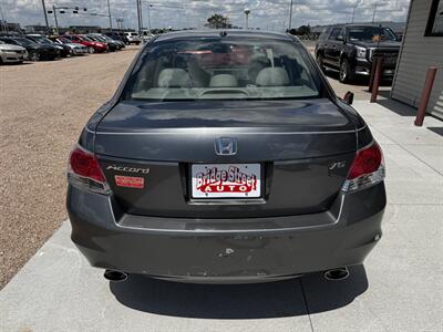 2010 Honda Accord EX-L V6 w/Navi - Photo 8 - Lexington, NE 68850