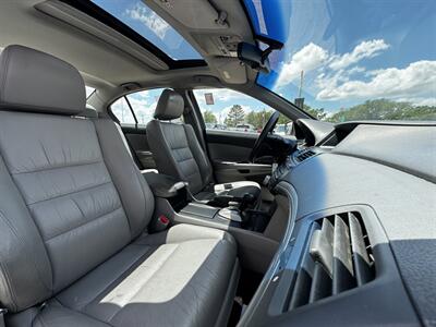 2010 Honda Accord EX-L V6 w/Navi - Photo 11 - Lexington, NE 68850