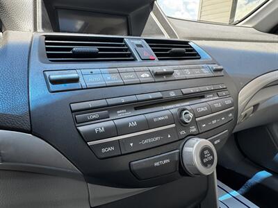 2010 Honda Accord EX-L V6 w/Navi - Photo 20 - Lexington, NE 68850