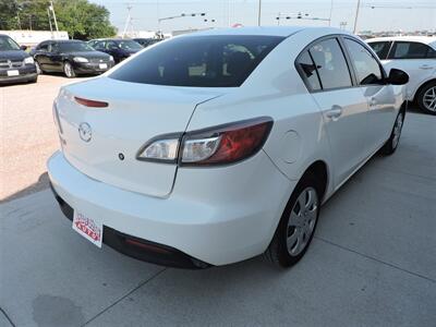 2013 Mazda Mazda3 i Sport   - Photo 5 - Lexington, NE 68850