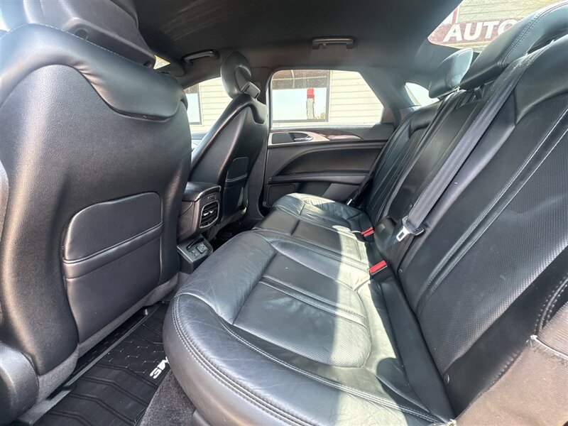 2017 Lincoln MKZ/Zephyr Reserve - Photo 9 - Lexington, NE 68850