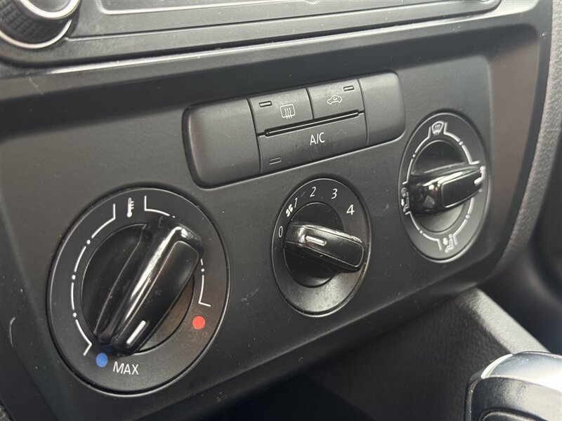 2016 Volkswagen Jetta 1.4T S - Photo 14 - North Platte, NE 69101
