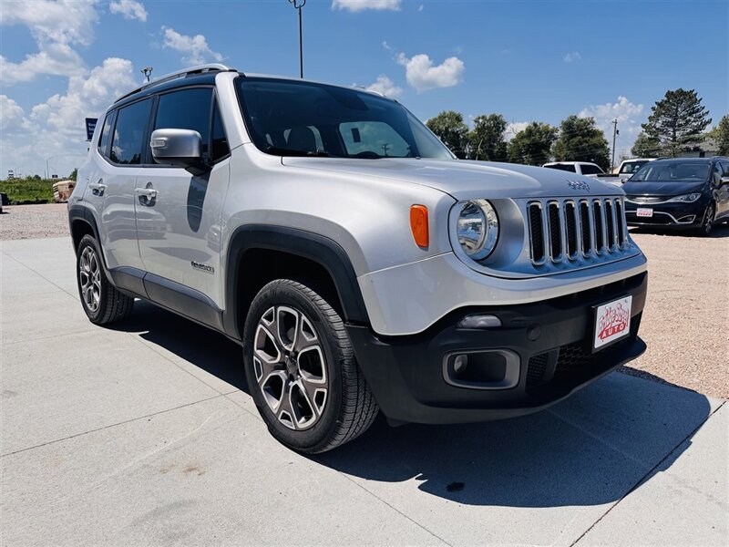 2015 Jeep Renegade Limited - Photo 2 - Lexington, NE 68850