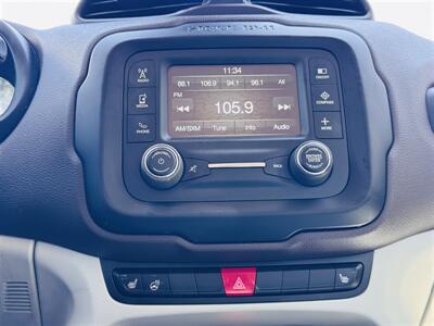 2015 Jeep Renegade Limited - Photo 16 - Lexington, NE 68850
