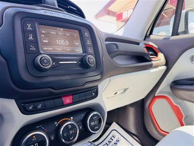 2015 Jeep Renegade Limited - Photo 20 - Lexington, NE 68850