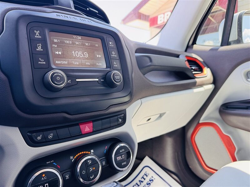2015 Jeep Renegade Limited - Photo 20 - Lexington, NE 68850