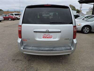 2012 Dodge Grand Caravan SXT   - Photo 6 - North Platte, NE 69101