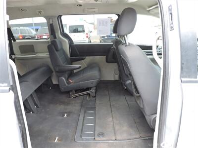 2012 Dodge Grand Caravan SXT   - Photo 15 - North Platte, NE 69101