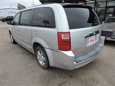 2012 Dodge Grand Caravan SXT   - Photo 7 - North Platte, NE 69101