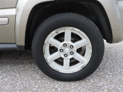 2006 Jeep Liberty Limited   - Photo 8 - Kearney, NE 68847