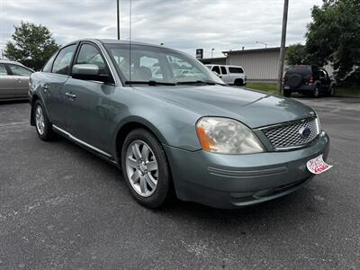 2007 Ford Five Hundred SEL - Photo 2 - Grand Island, NE 68801
