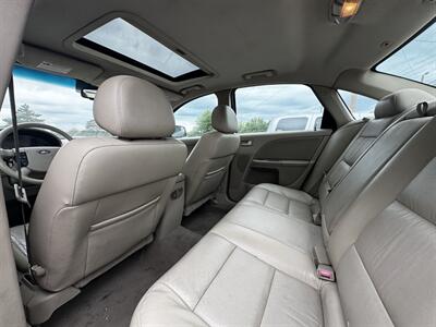 2007 Ford Five Hundred SEL - Photo 12 - Grand Island, NE 68801