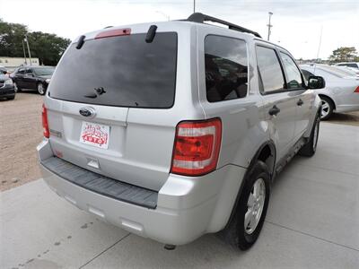 2011 Ford Escape XLT   - Photo 5 - Lexington, NE 68850