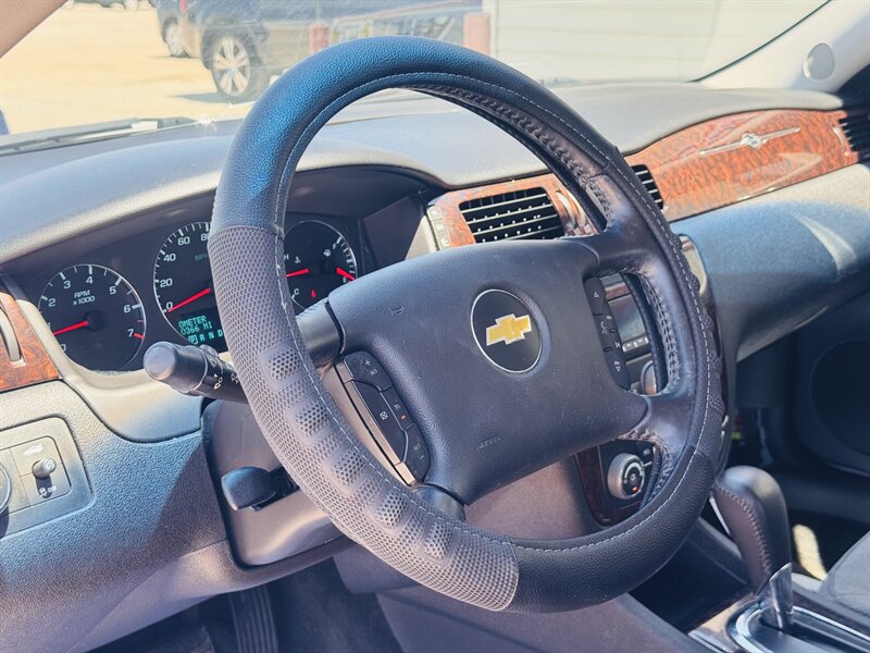 2012 Chevrolet Impala LT Fleet - Photo 4 - Lexington, NE 68850