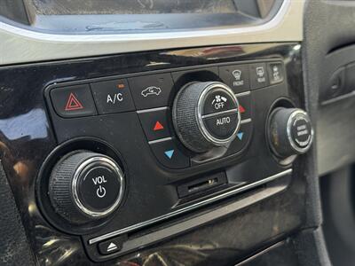 2013 Chrysler 300C   - Photo 16 - Lexington, NE 68850