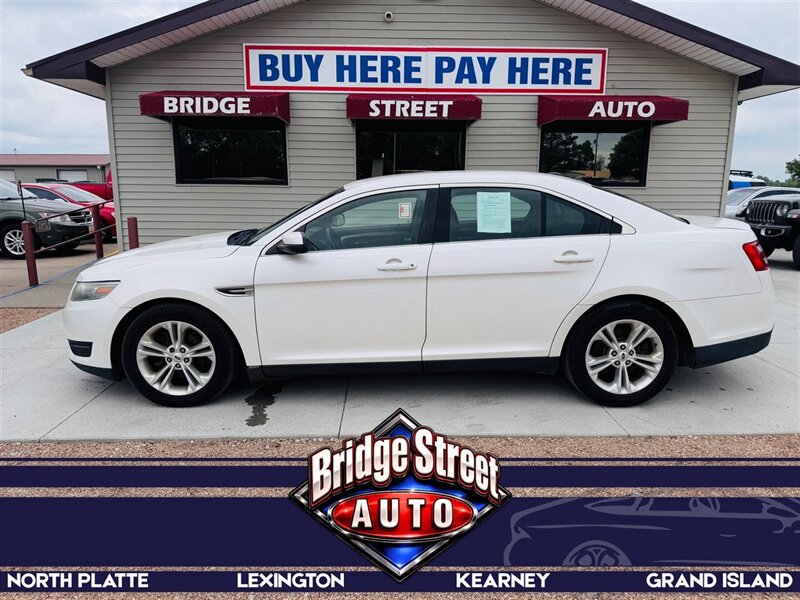 2013 Ford Taurus SEL   - Photo 1 - North Platte, NE 69101