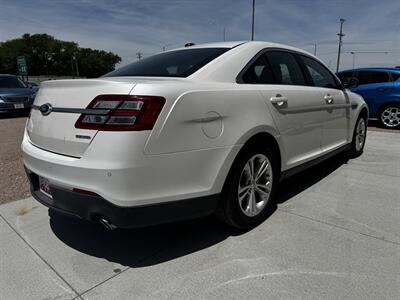2013 Ford Taurus SEL   - Photo 9 - Lexington, NE 68850