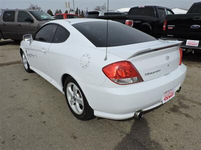 2006 Hyundai Tiburon GS   - Photo 7 - North Platte, NE 69101