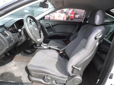 2006 Hyundai Tiburon GS   - Photo 9 - North Platte, NE 69101