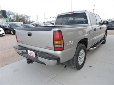 2006 GMC Sierra 1500 SLE1   - Photo 5 - Lexington, NE 68850