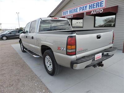 2006 GMC Sierra 1500 SLE1   - Photo 7 - Lexington, NE 68850