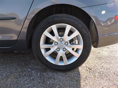 2007 Mazda Mazda3 i Touring   - Photo 8 - Lexington, NE 68850