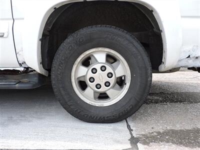 2002 Chevrolet Suburban 1500 LS   - Photo 8 - Kearney, NE 68847
