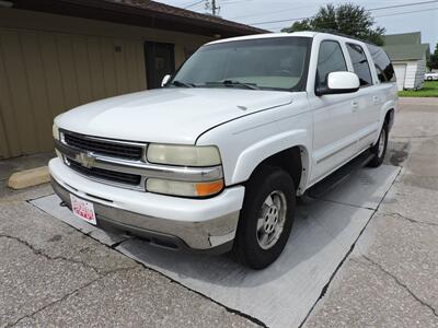 2002 Chevrolet Suburban 1500 LS   - Photo 2 - Kearney, NE 68847