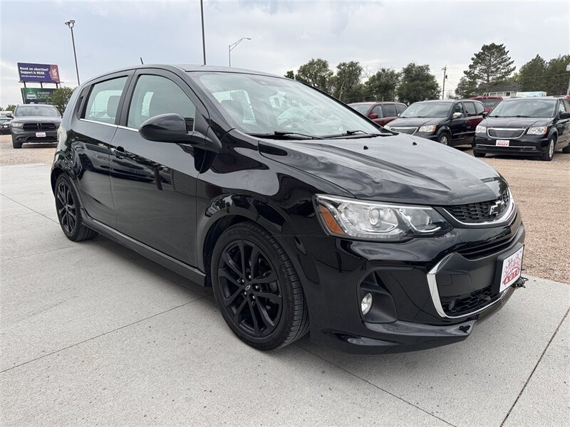 2019 Chevrolet Sonic Premier Auto - Photo 2 - Lexington, NE 68850