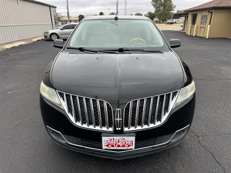 2011 Lincoln MKX - Photo 4 - Kearney, NE 68847