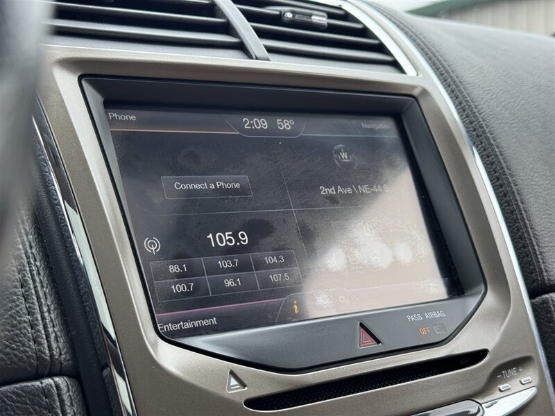 2011 Lincoln MKX - Photo 13 - Kearney, NE 68847