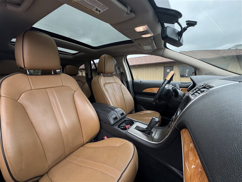 2011 Lincoln MKX - Photo 10 - Kearney, NE 68847