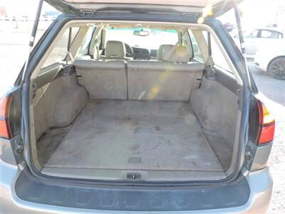 2001 Subaru Outback Limited   - Photo 12 - North Platte, NE 69101